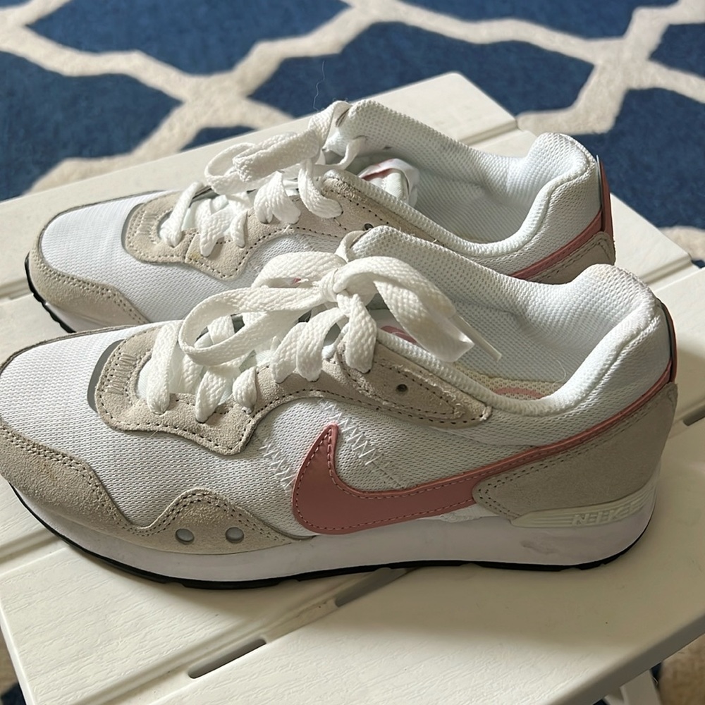 Nike Venture Runner